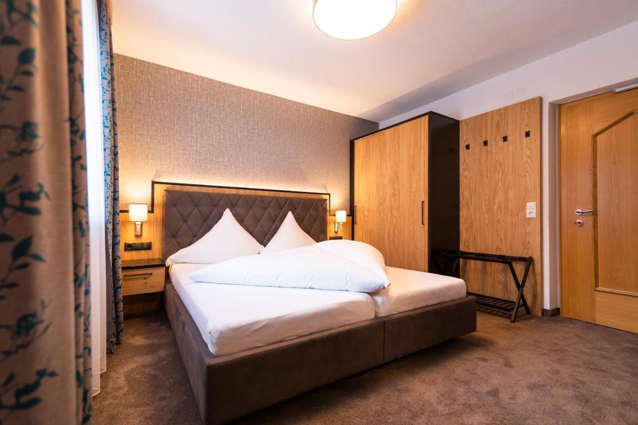 Hotel Garni Foersterheim Ишгль Экстерьер фото