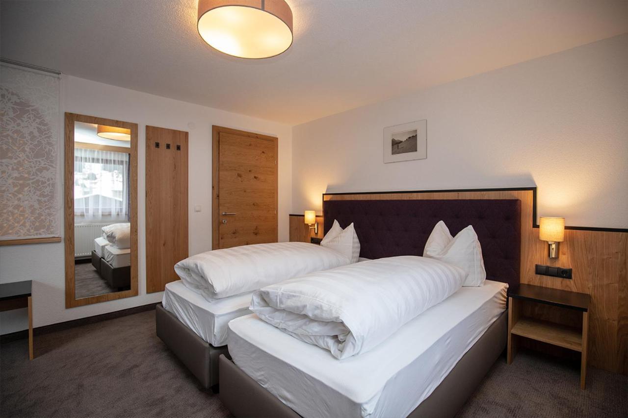 Hotel Garni Foersterheim Ишгль Экстерьер фото